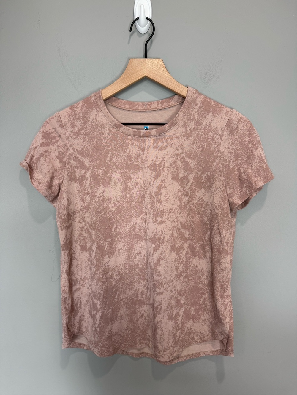 KÜHL Beige‎ Abstract Print Performance Short Sleeve Tee Size S